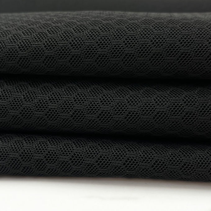 Vật liệu lưới không khí thông hơi Polyester lưới tái chế 3mm 57in 400gsm 2