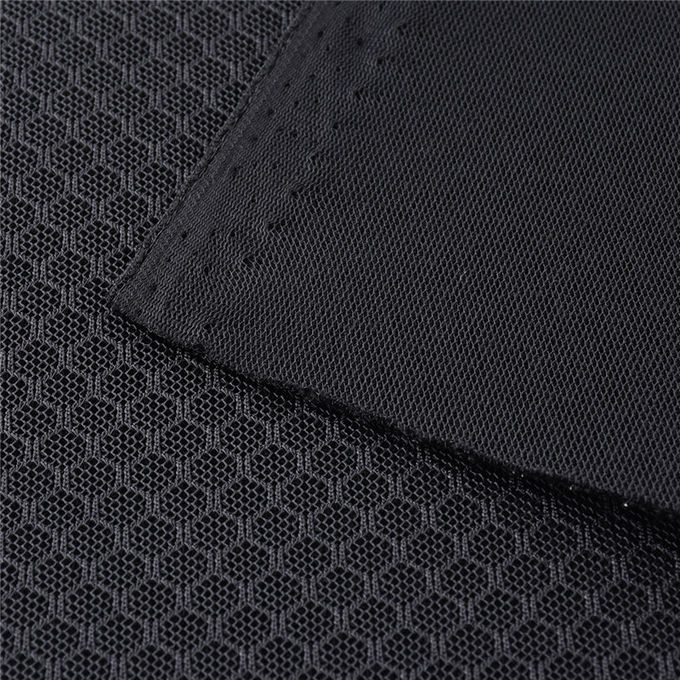 Vật liệu lưới không khí thông hơi Polyester lưới tái chế 3mm 57in 400gsm 1